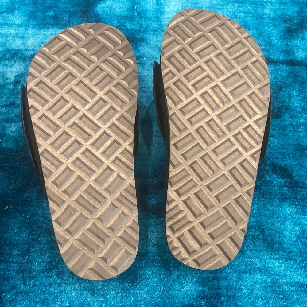 White Mountain Black Leather Slides - Picture 3 of 8